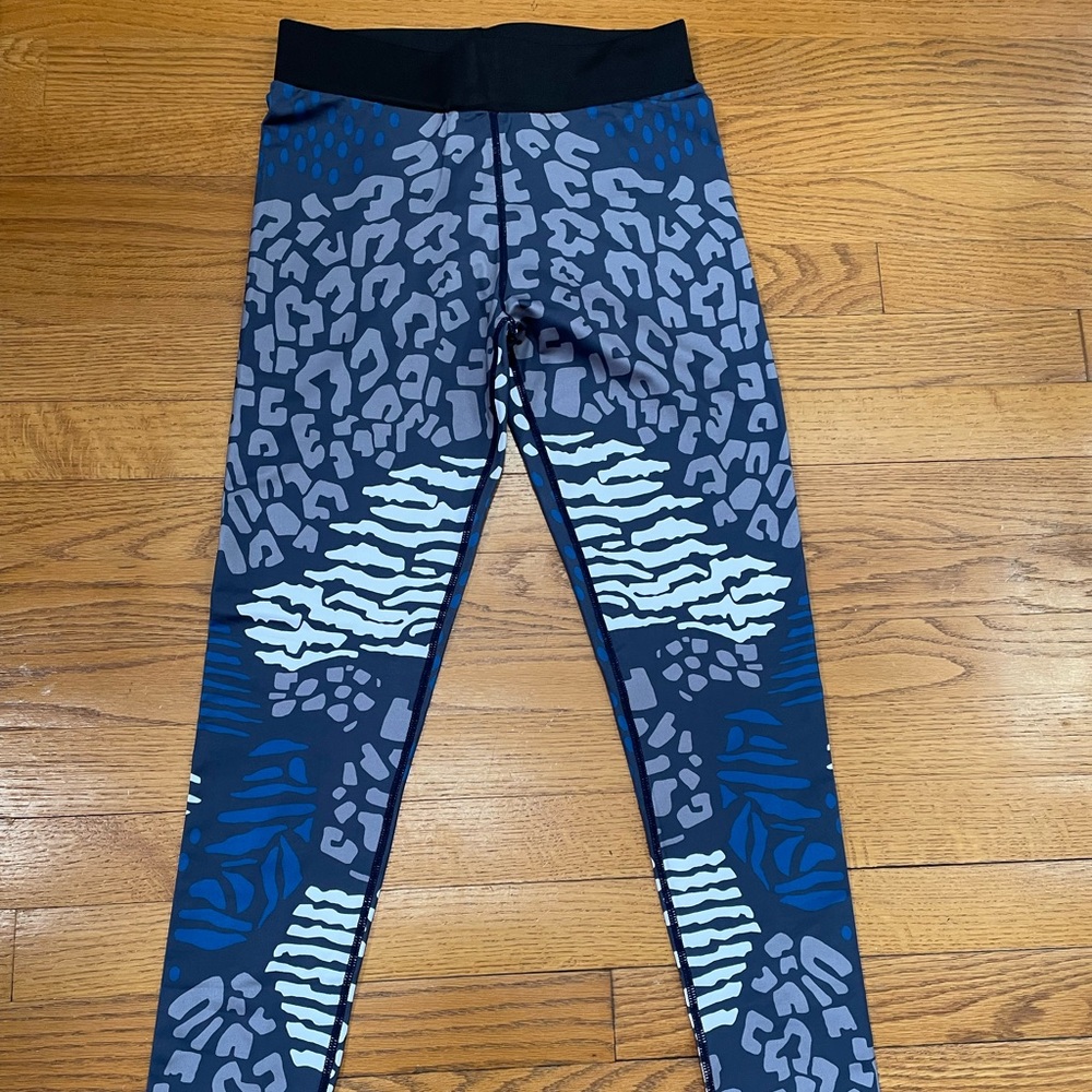 Animal patterned leggings. Size small